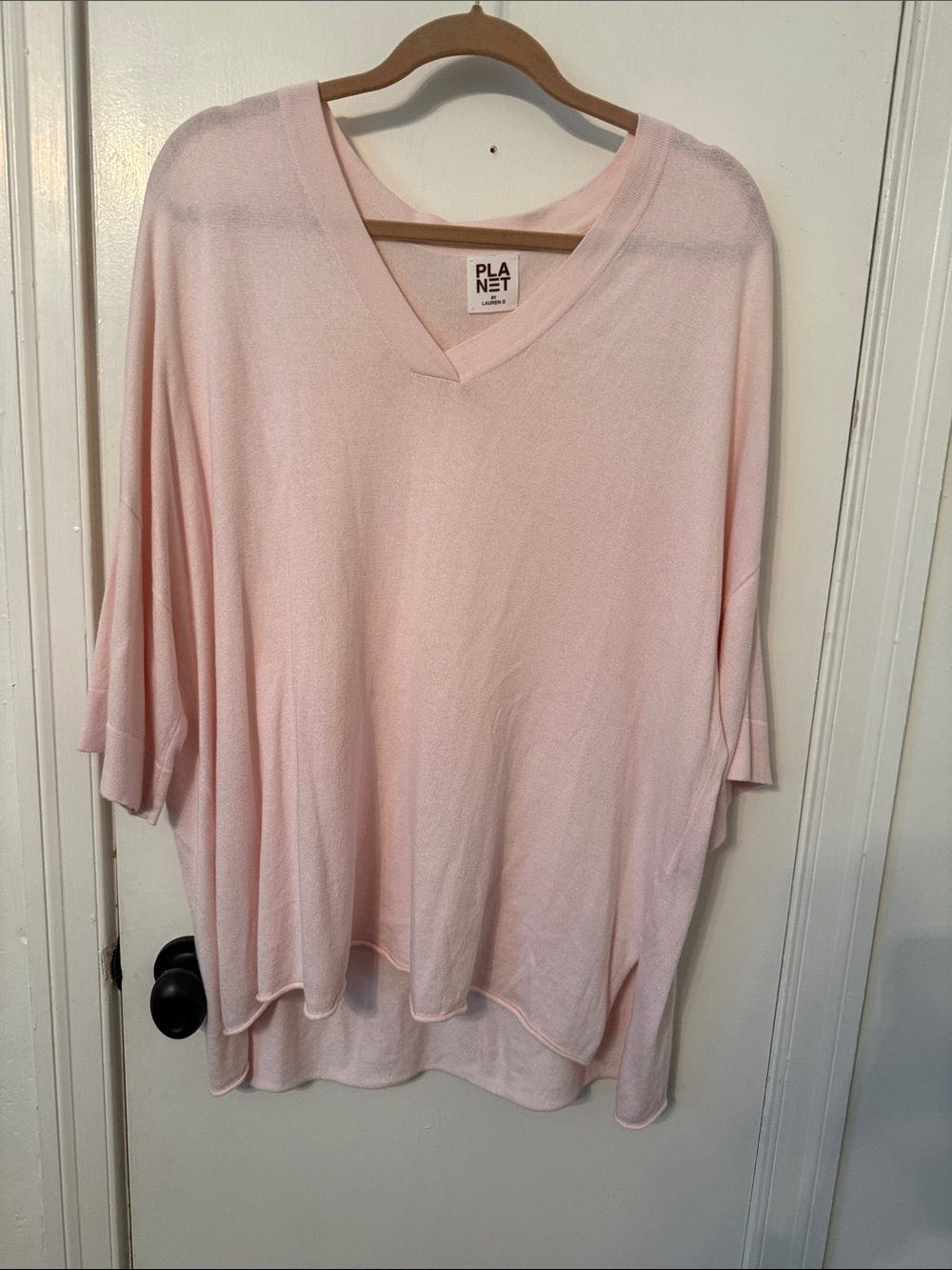Planet V-Neck Relaxed Tunic in Light Pink